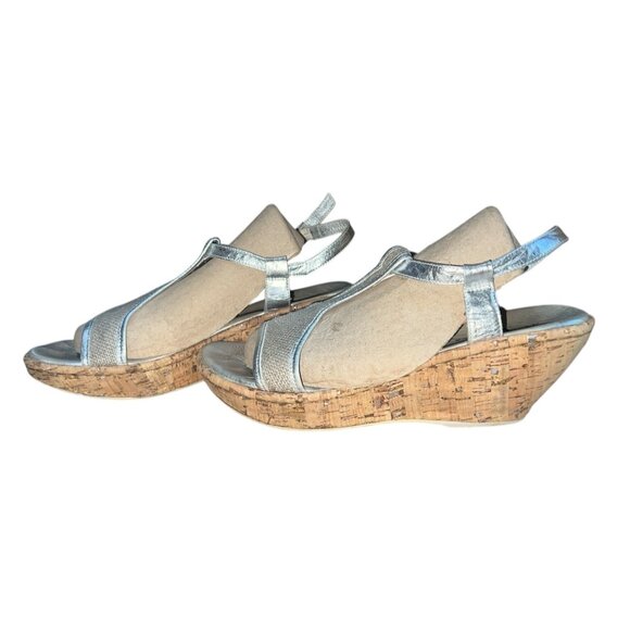 Born MJJ7 Silver Canvas & Leather Peep Toe Slingback Wedges Sz 10 Womens Wooden - Picture 13 of 16